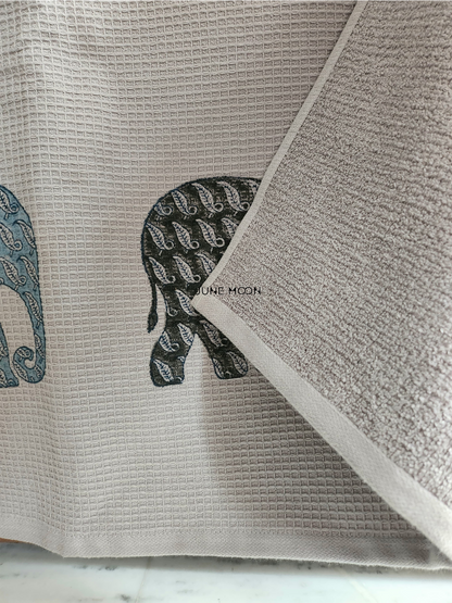 Madhur - Bath Towel