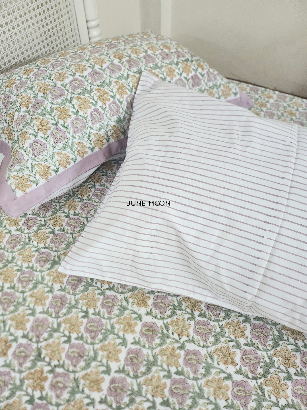 Lavendelle - Block Printed Bedsheet Set