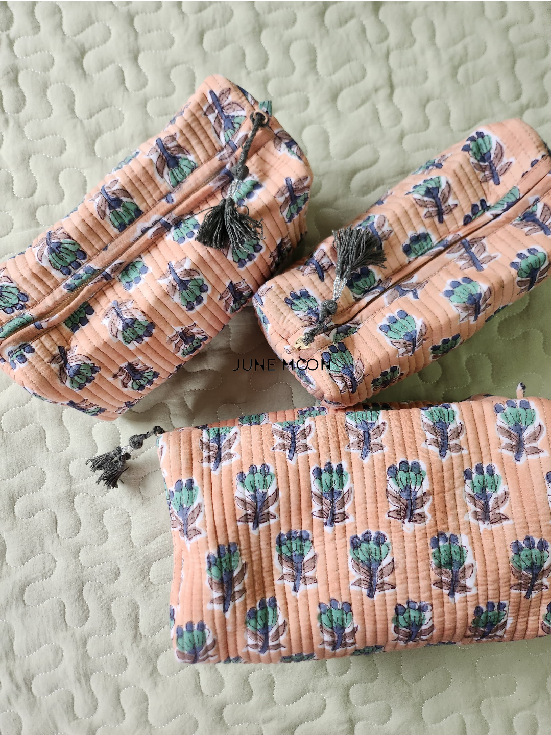 Naveli - Set of 3 Cosmetic Bags