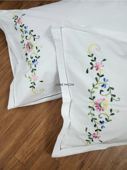 Bella - Set Of 2 Embroidered Pillow Cases