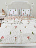 Load image into Gallery viewer, Summer Rouge - Set of Quilt &amp; Bedsheet
