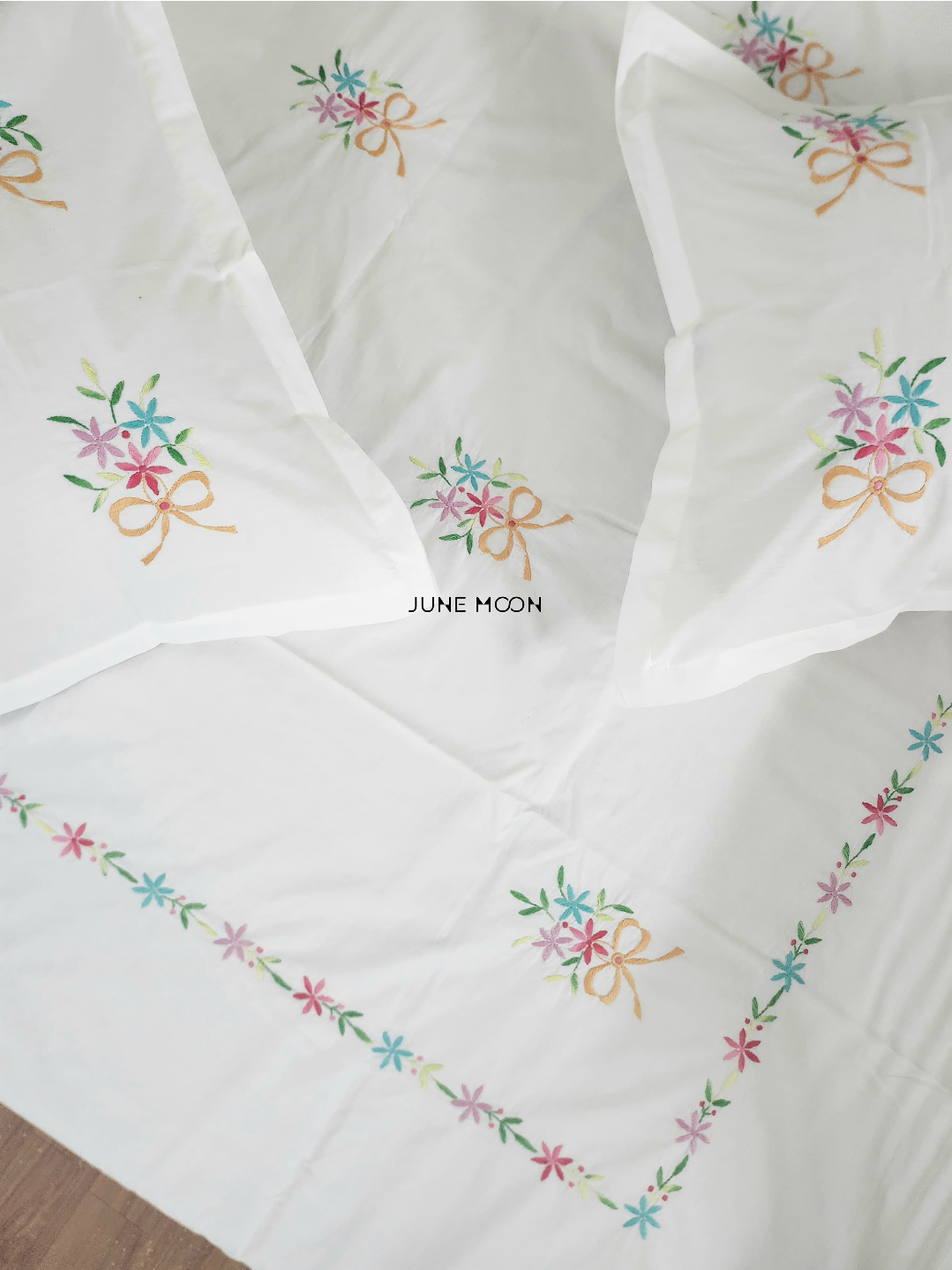 Eliza - Embroidered Bedsheet Set