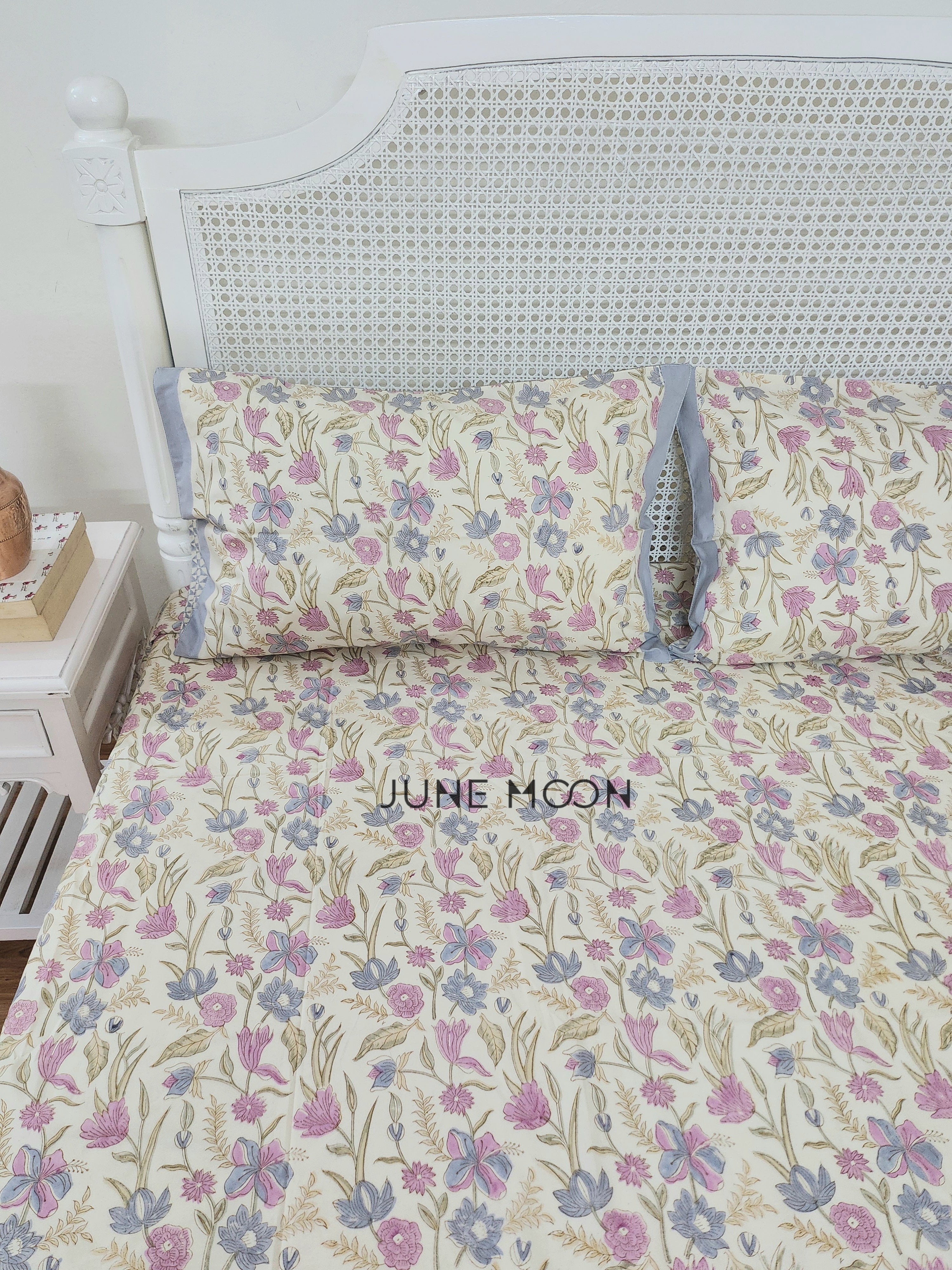 Lavendelle - Block Printed Bedsheet Set (Cream Base)