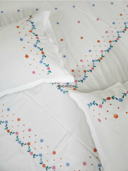 Amberly - Embroidered Bedsheet Set
