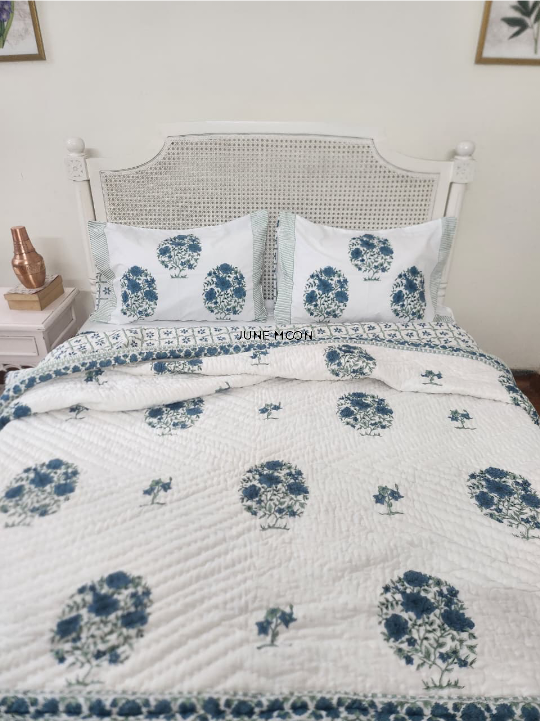 Saanjh - Set of Quilt &amp; Bedsheet