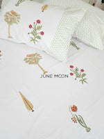 Load image into Gallery viewer, Lady Loves Beauty - Block Printed Bedsheet Set
