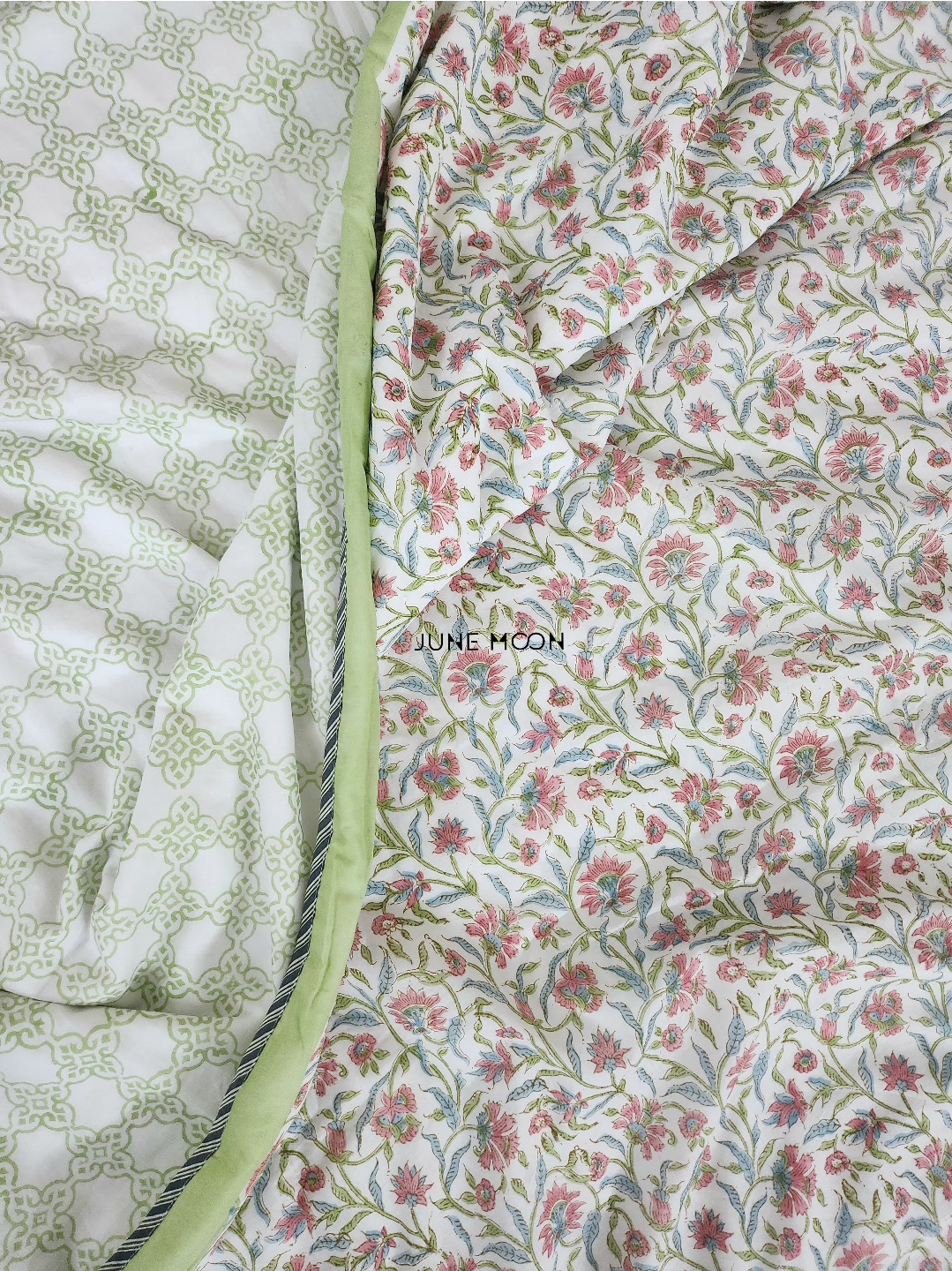 Khanak - Set of Dohar &amp; Bedsheet