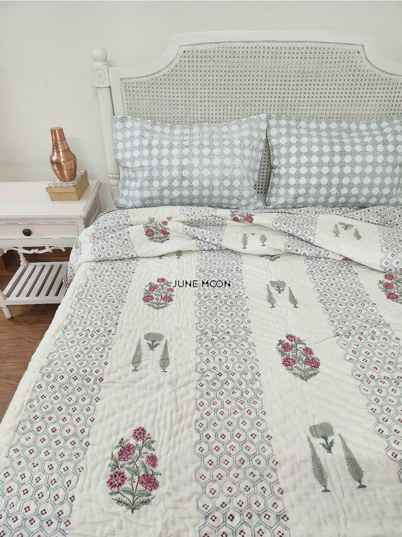 Old Tales - Block Printed Muslin Quilt