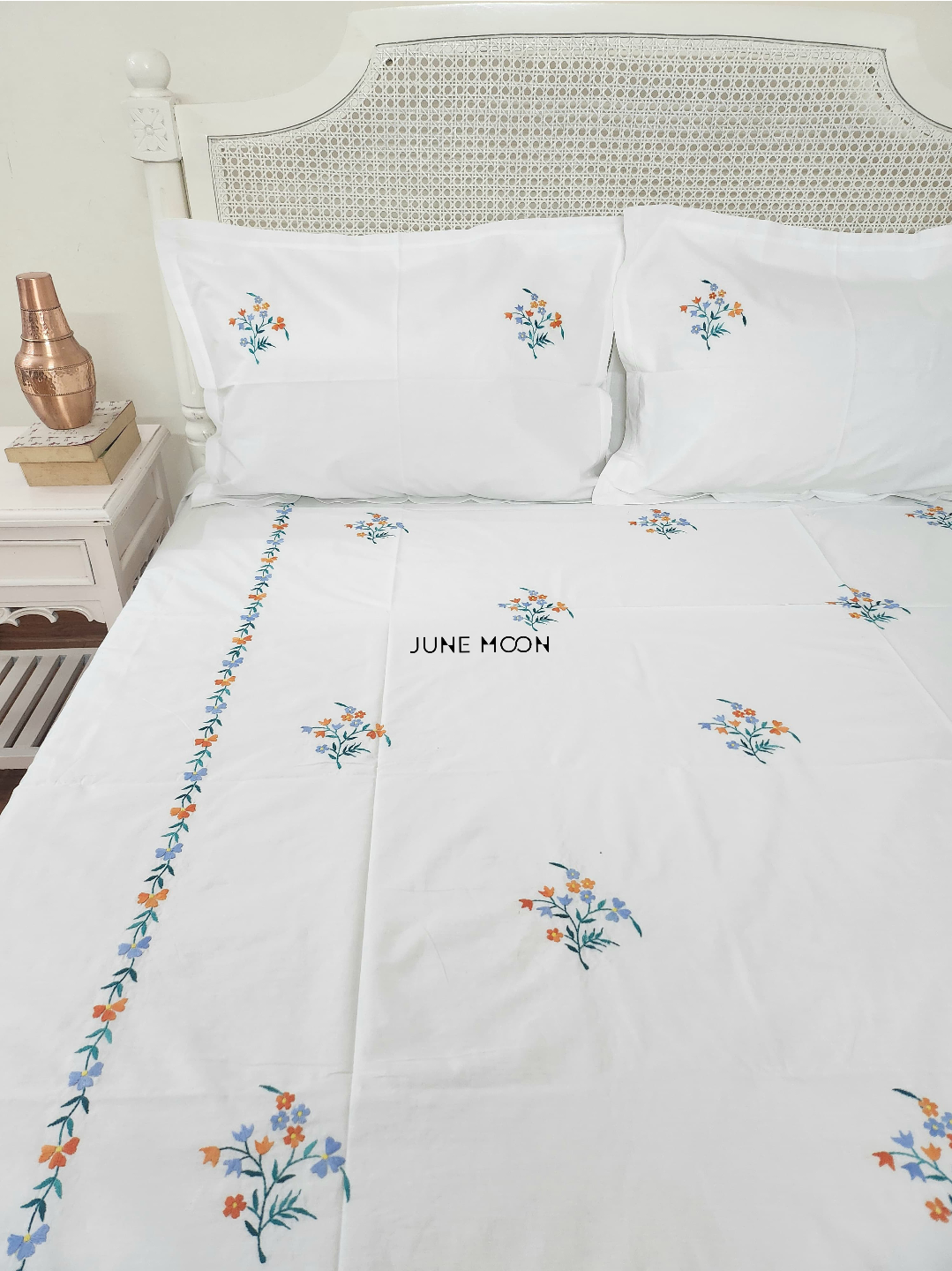 Celia - Embroidered Bedsheet Set