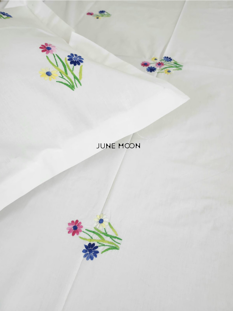 Emma - Embroidered Bedsheet Set