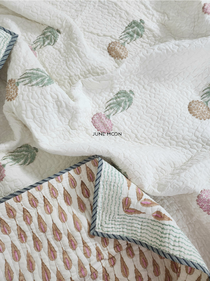 Geeli Mitti - Quilted Bedcover Set