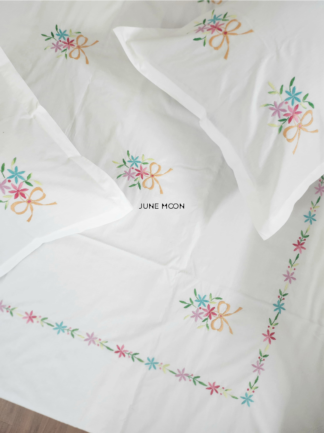 Eliza - Embroidered Bedsheet Set
