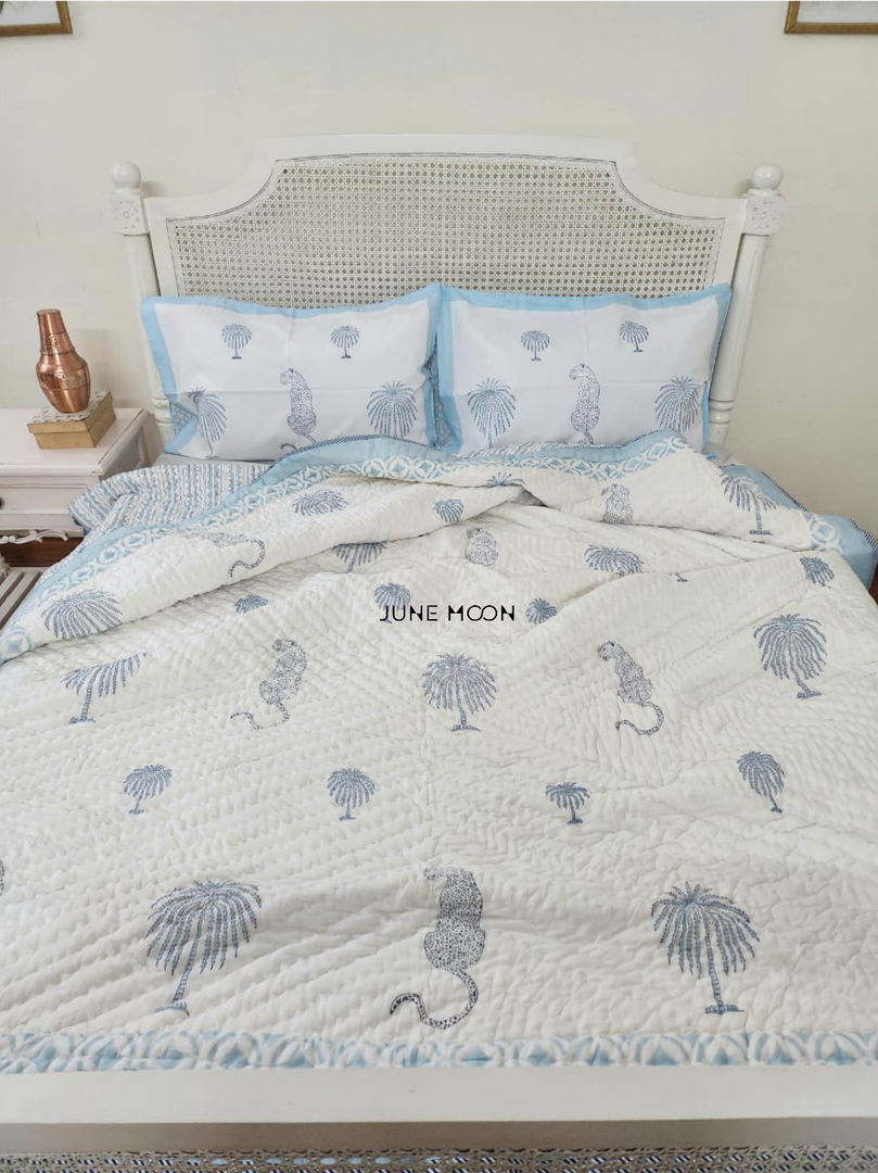 Regal Retreat - Set of Quilt & Bedsheet