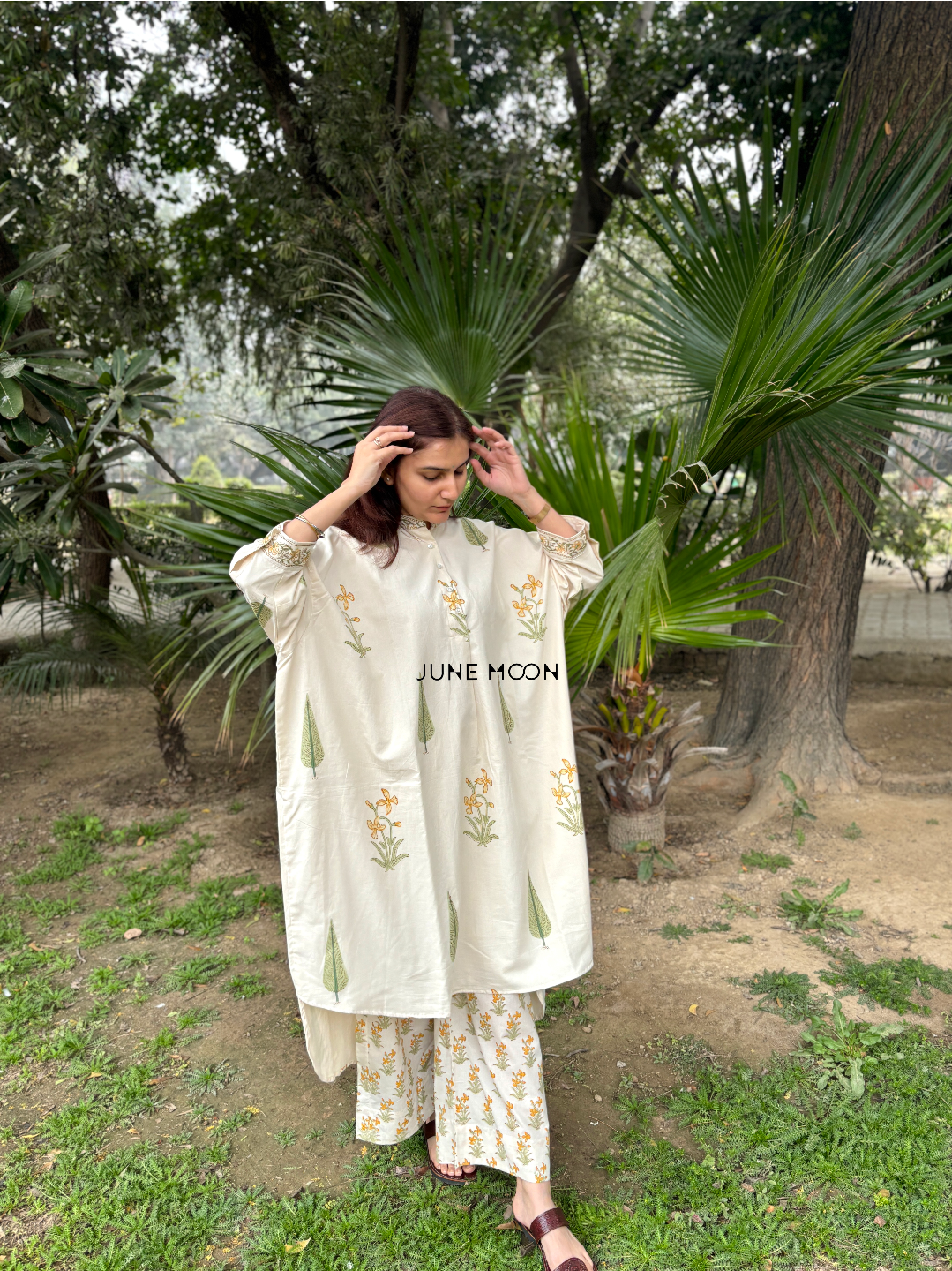 Inner Glow - Boxy Fit High Low Lined Kurta Set (Kurta &amp; Pants)