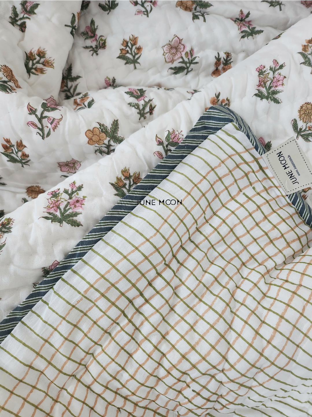 Barfi - Set of Quilt &amp; Bedsheet