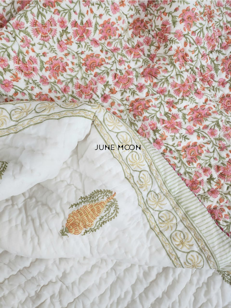 Golden Oak - Set of Quilt & Bedsheet