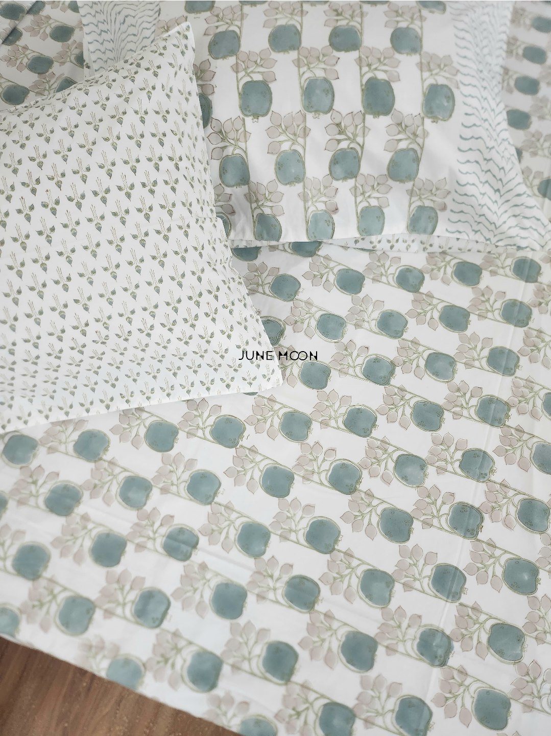 Zehnaseeb - Block Printed Bedsheet Set