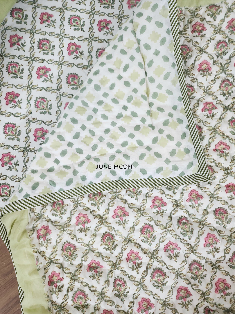 Manmohini - Set of Quilt & Bedsheet