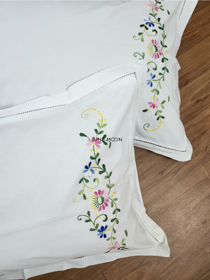 Bella - Set Of 2 Embroidered Pillow Cases