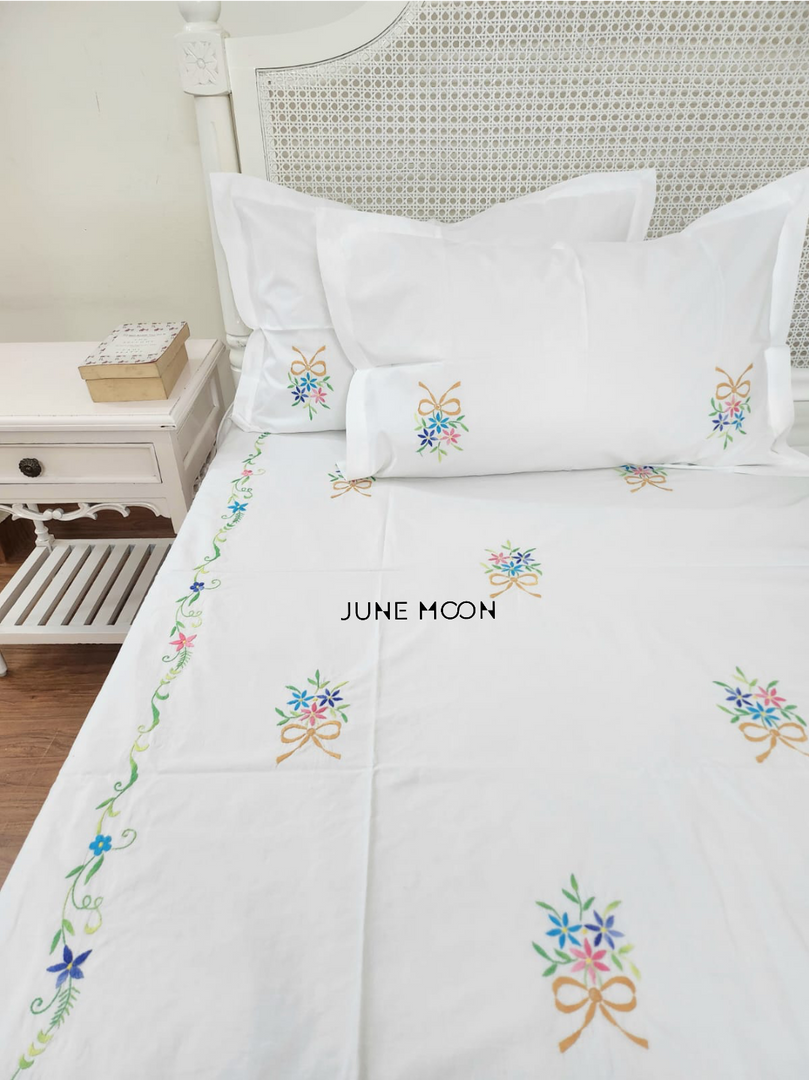 Sophia - Embroidered Bedsheet Set