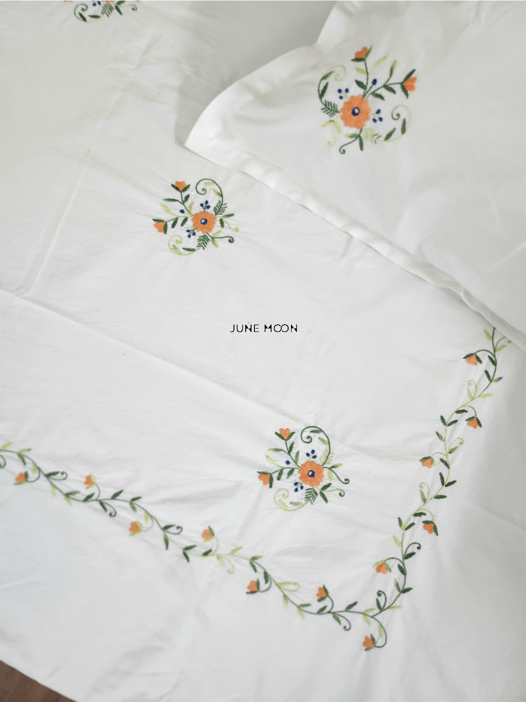 Ginger - Embroidered Bedsheet Set