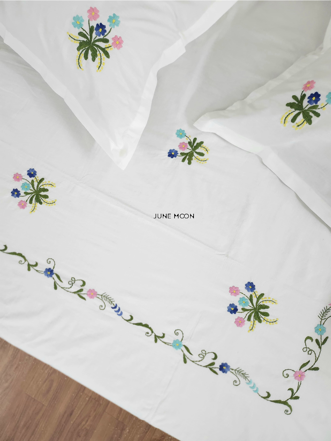 Margaret - Embroidered Bedsheet Set