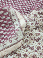 Load image into Gallery viewer, Gehna - Set of Quilt &amp; Bedsheet

