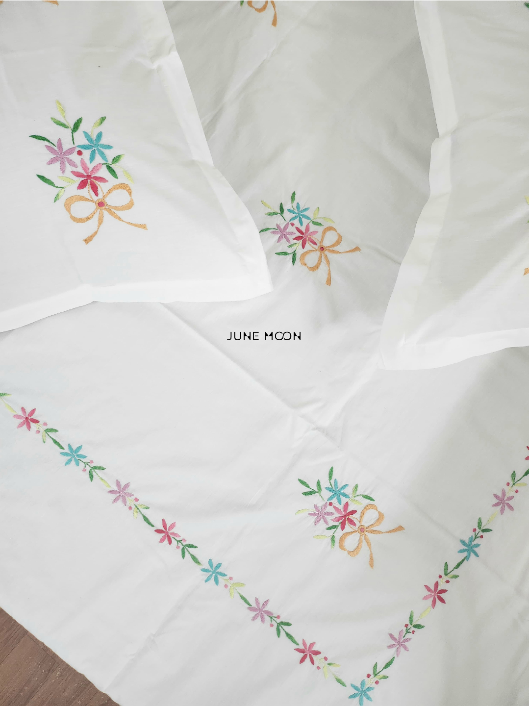 Eliza - Embroidered Bedsheet Set