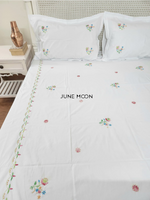 Load image into Gallery viewer, Alice - Embroidered Bedsheet Set
