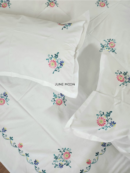 Sophia - Embroidered Bedsheet Set