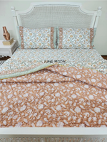 Load image into Gallery viewer, Albeli - Block Printed Muslin Quilt
