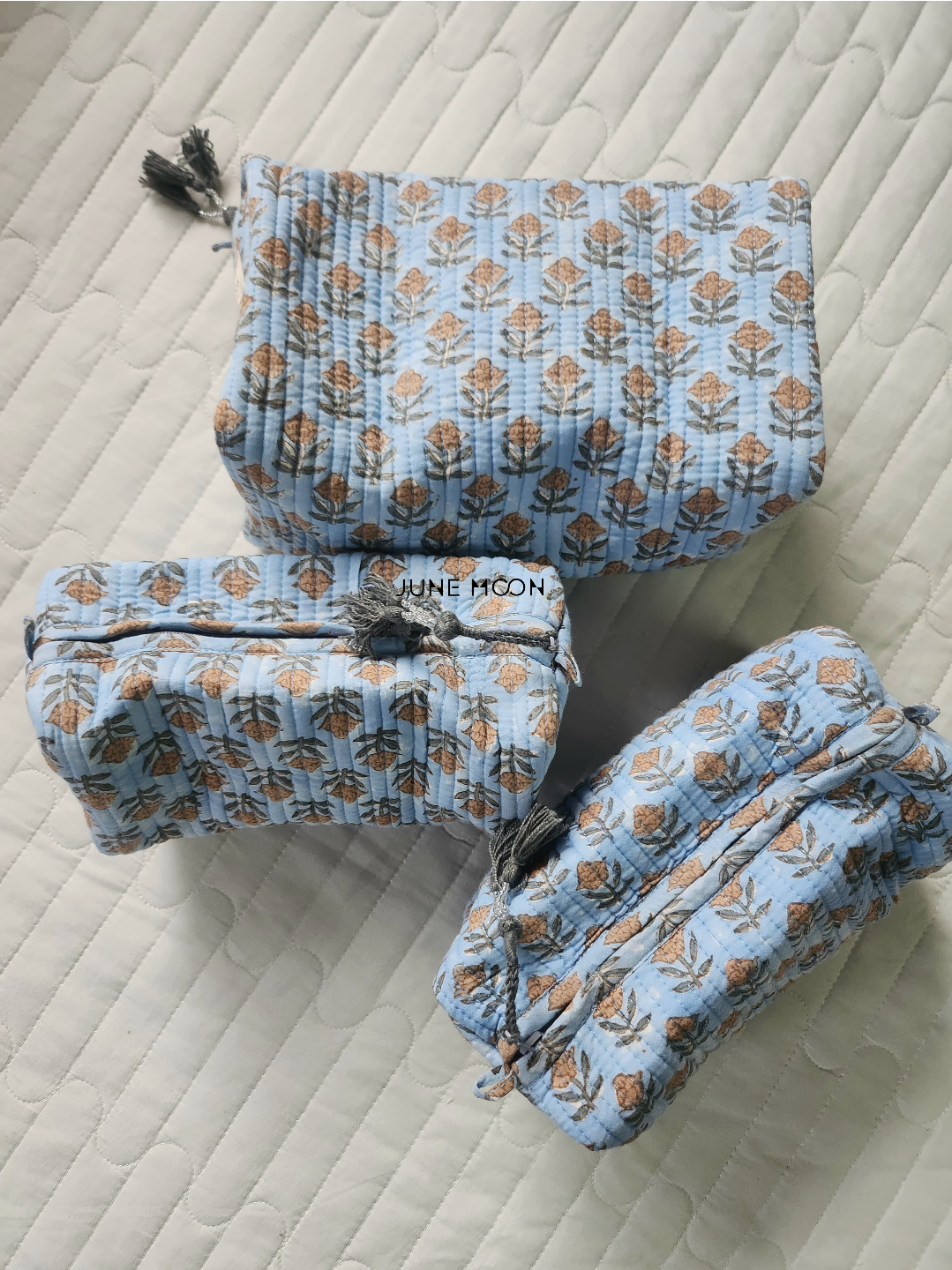 Naveli - Set of 3 Cosmetic Bags