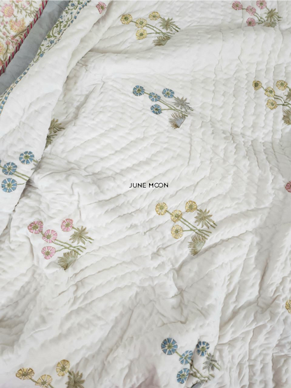 Countryside - Set of Quilt &amp; Bedsheet