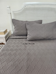 Jahaan - Quilted Bedcover Set