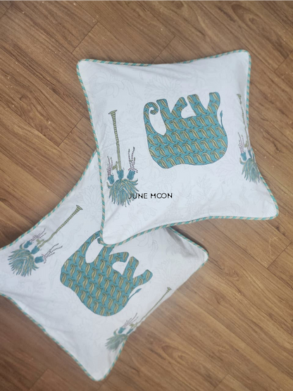 Regal Reign - Set of 2 Cushion Covers