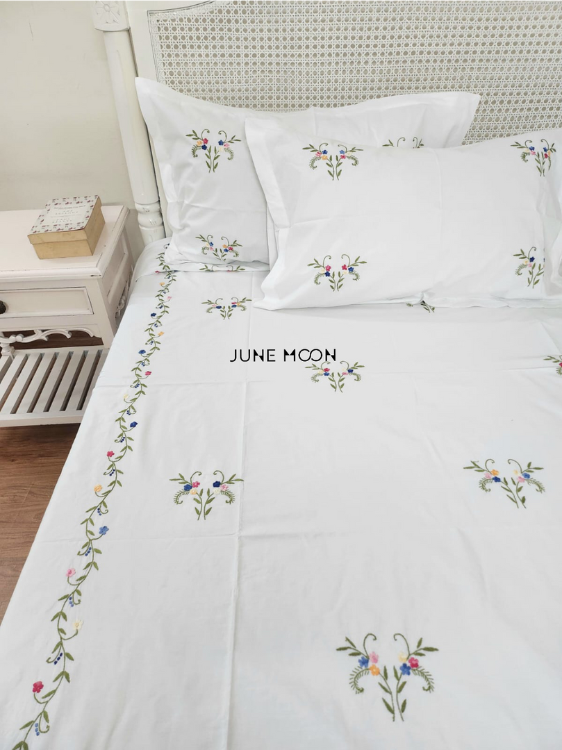 Beatrice - Embroidered Bedsheet Set