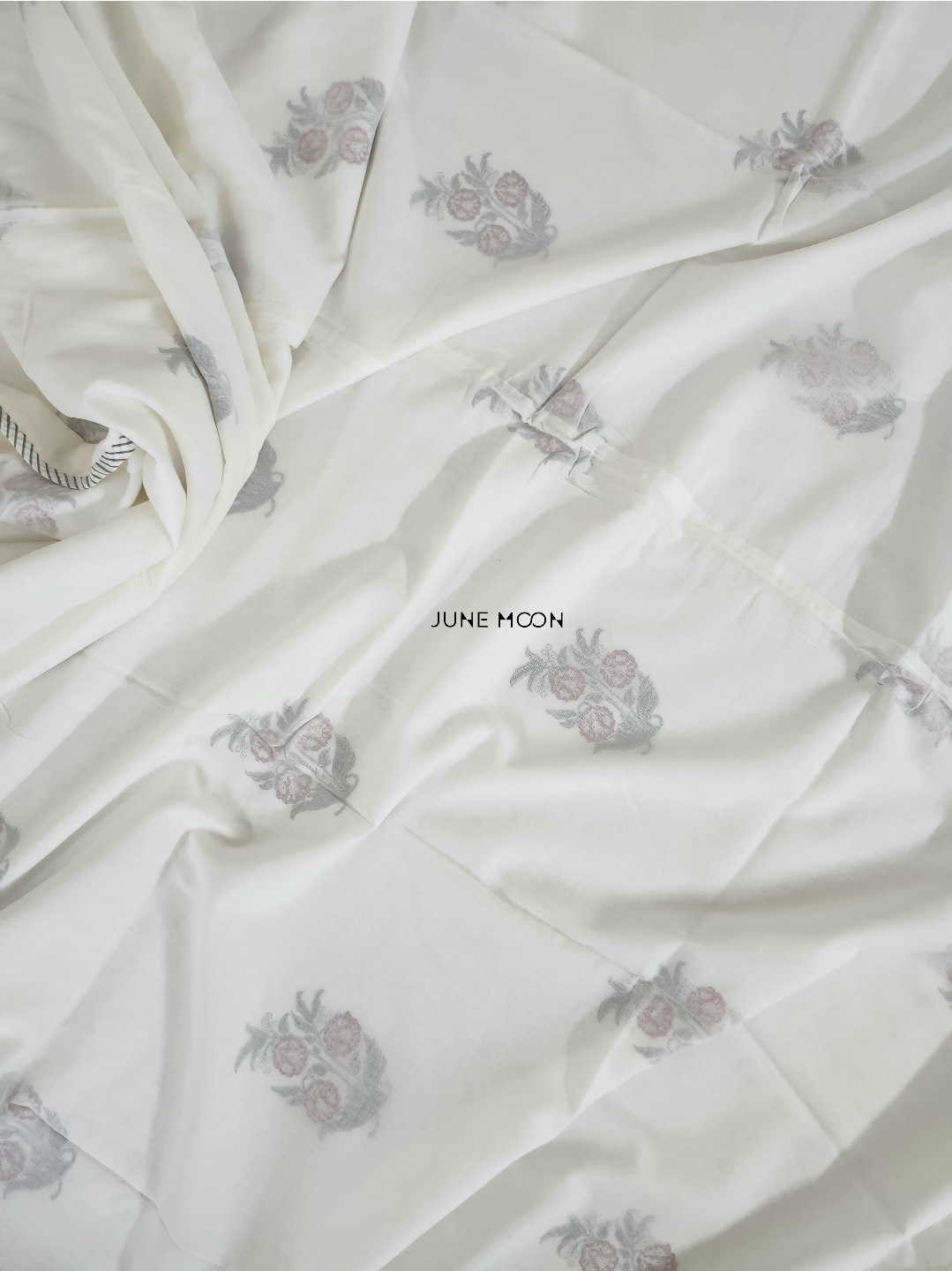 Pretty Peace - Block Printed Muslin Dohar