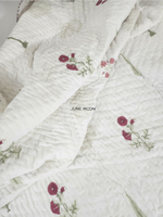 Load image into Gallery viewer, Khushaali - Block Printed Muslin Quilt