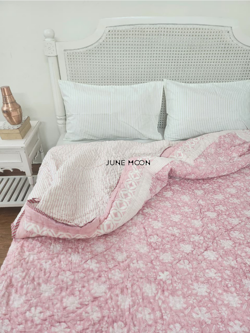 Shaam Gulaabi - Block Printed Muslin Quilt