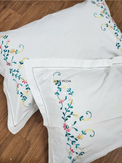 Bella - Set Of 2 Embroidered Pillow Cases