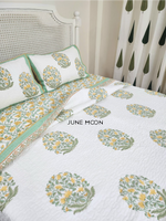 Load image into Gallery viewer, Basket of Gold - Quilted Bedcover Set
