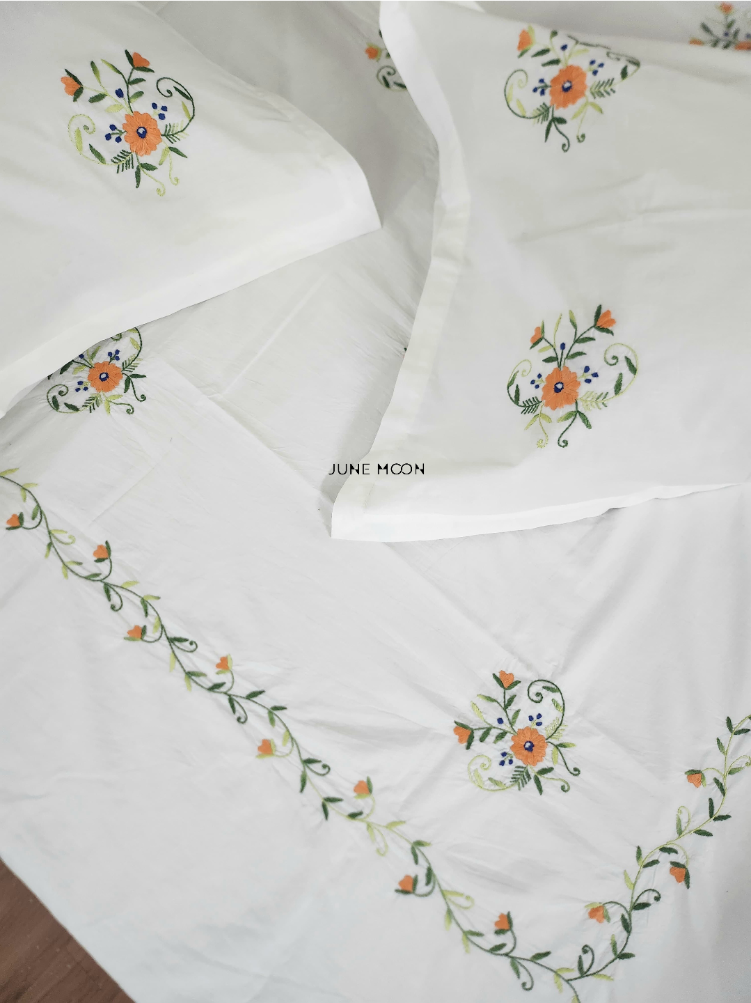 Ginger - Embroidered Bedsheet Set