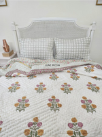Load image into Gallery viewer, Sunehri Dhoop - Block Printed Muslin Quilt