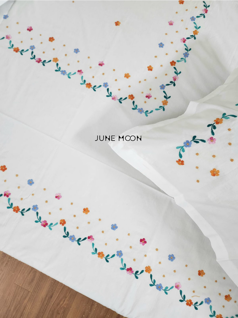 Noa - Embroidered Bedsheet Set
