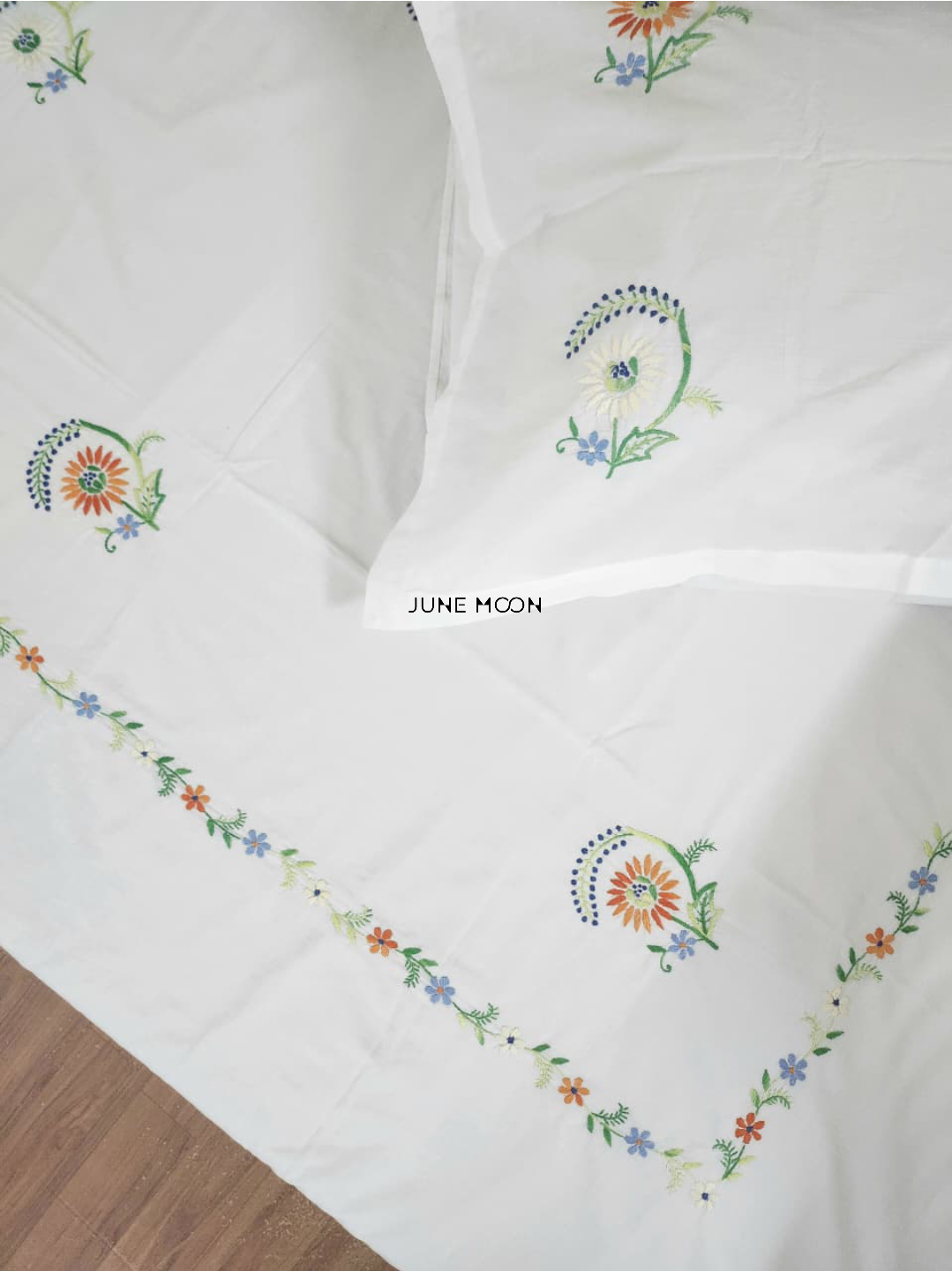 Celine - Embroidered Bedsheet Set