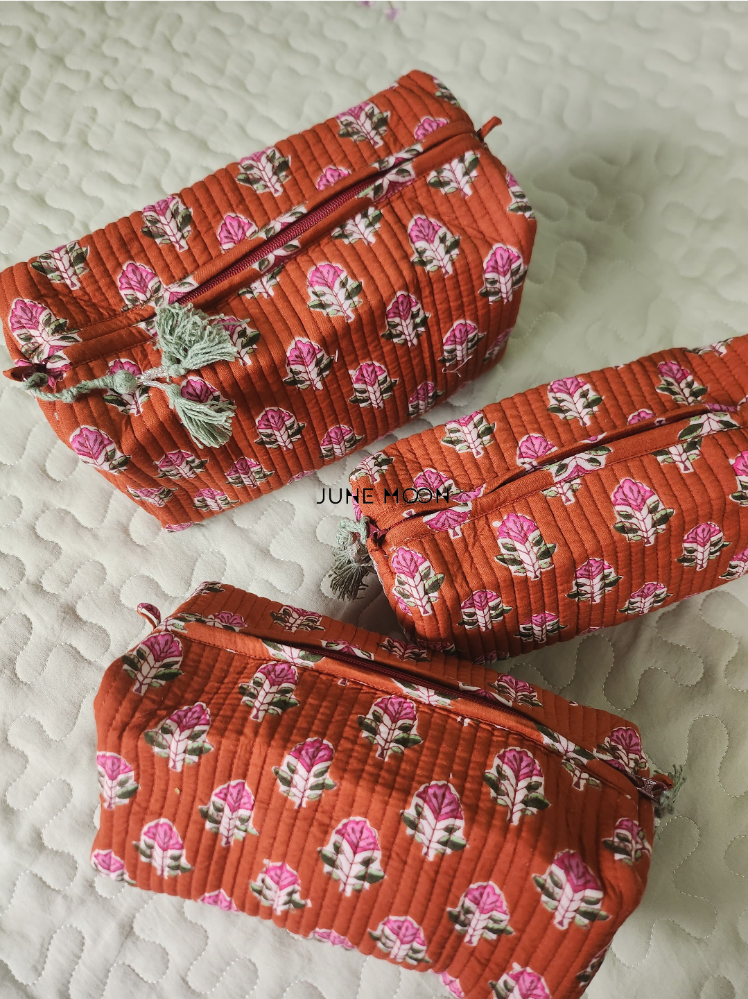 Naveli - Set of 3 Cosmetic Bags