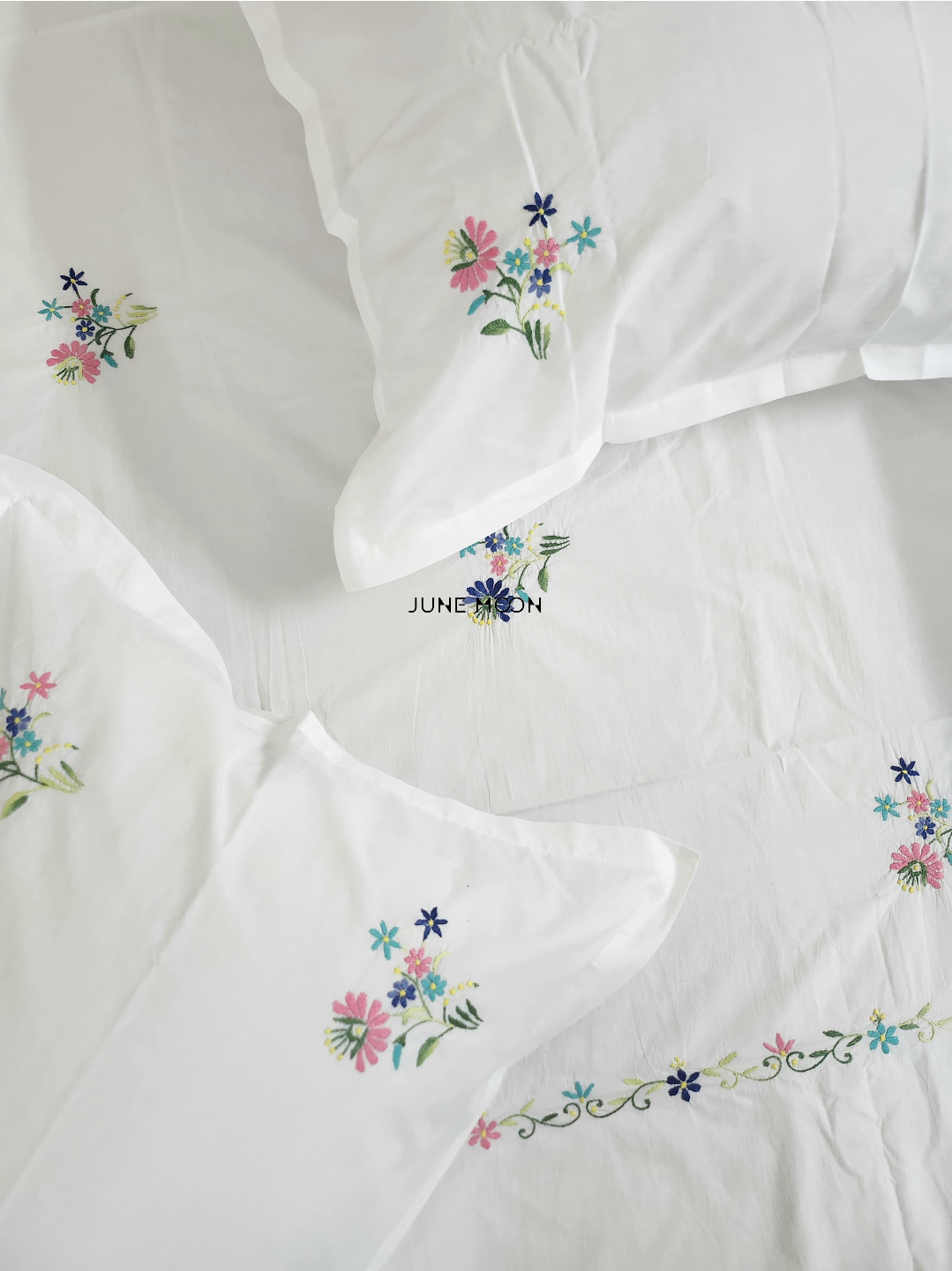 Shirley - Embroidered Bedsheet Set