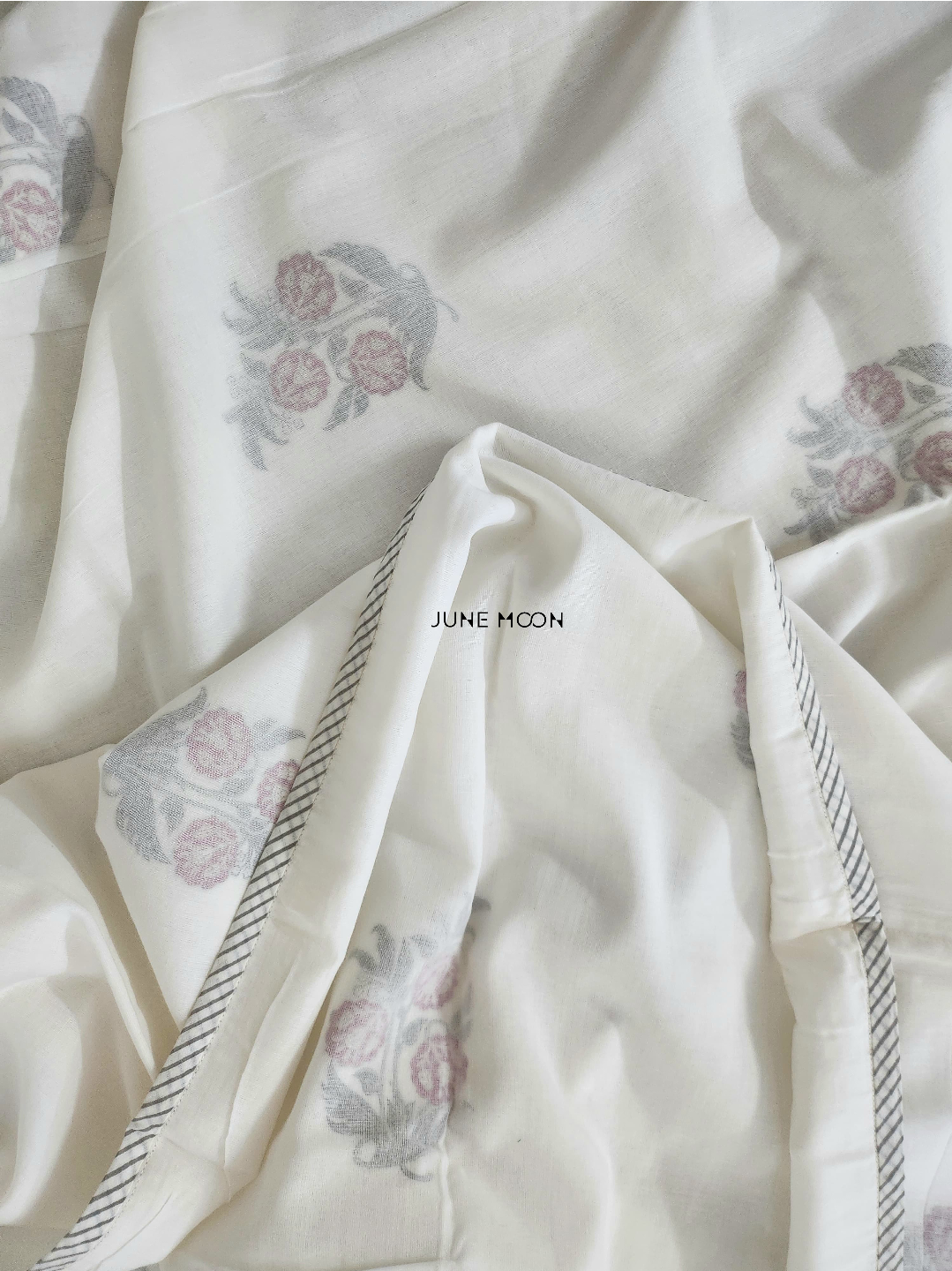 Pretty Peace - Block Printed Muslin Dohar