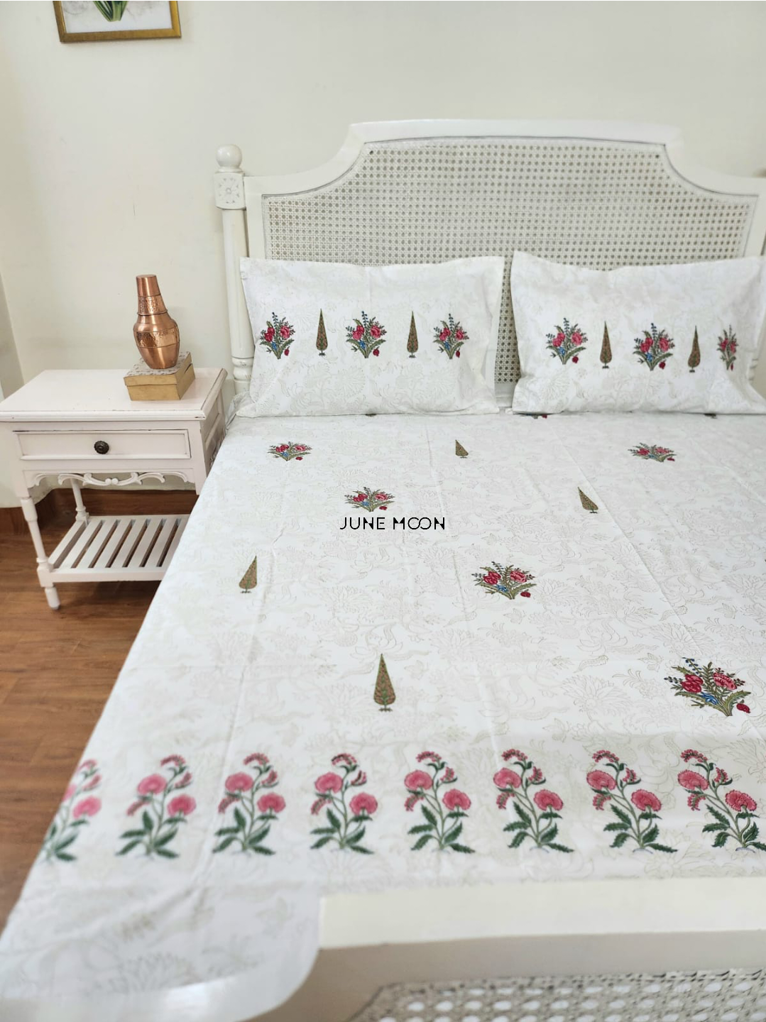 Sureeli - Block Printed Bedsheet Set