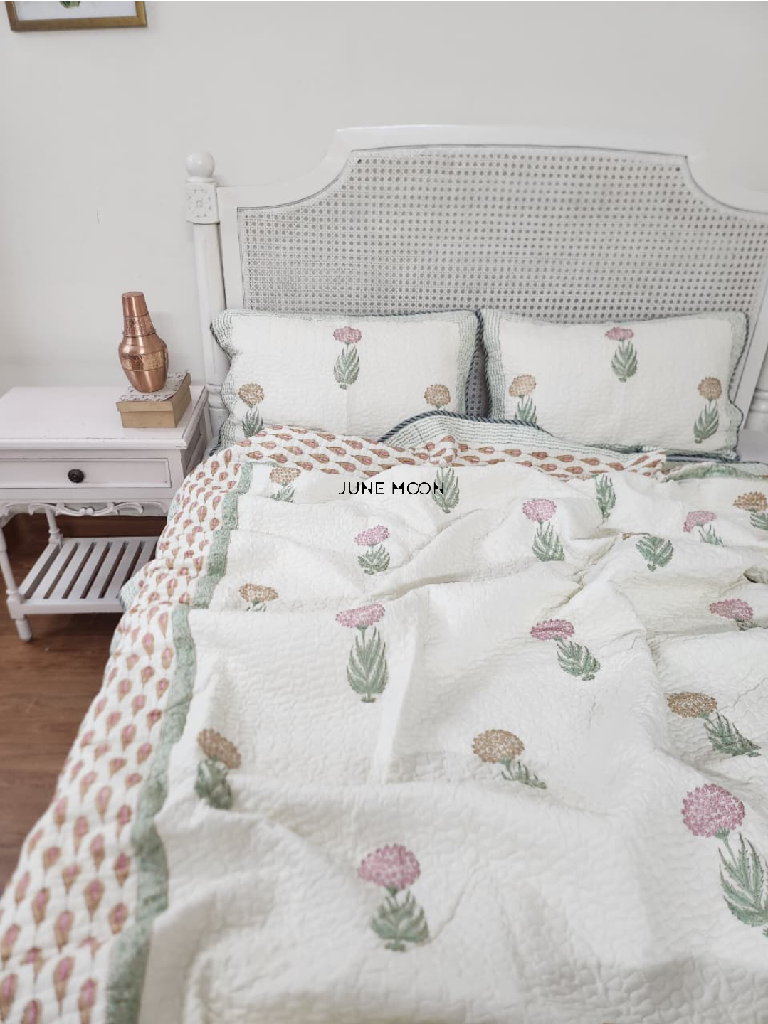 Geeli Mitti - Quilted Bedcover Set